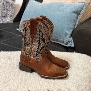 Brown Ariat Boots with blue accents